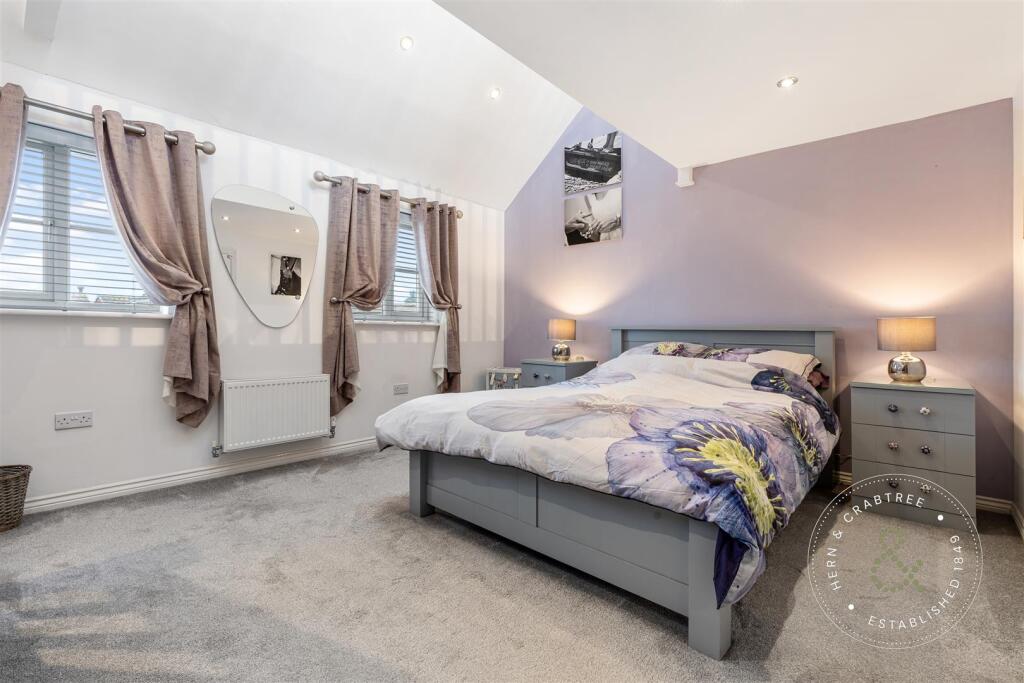 Ffordd Nowell, Hern Crabtree (20).jpg