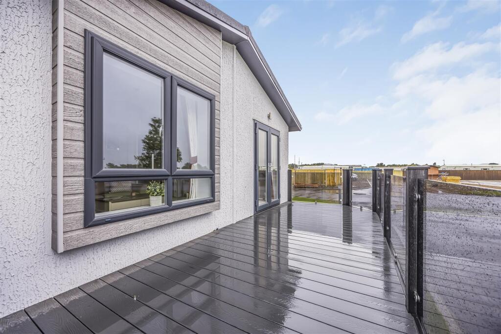 Plot 26 Littlehampton Marina-PorticoMarketing-45.j