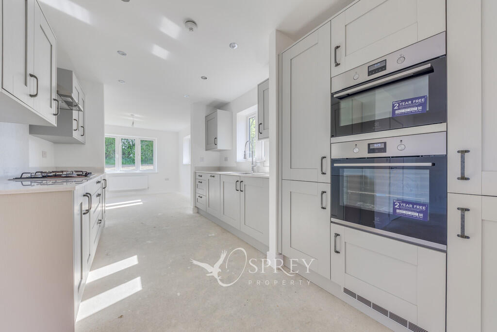 Kitchen/Breakfast...
