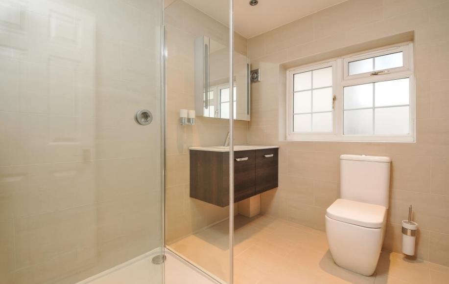 46 CAVENDISH RD6.jpg