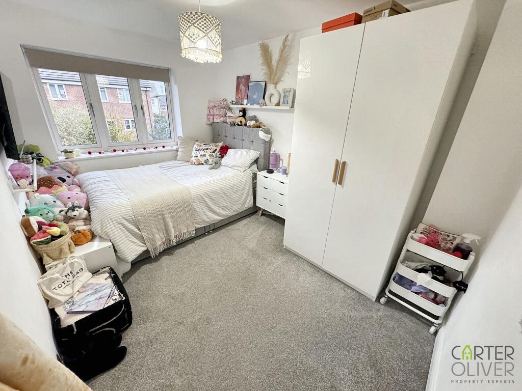 BEDROOM 2