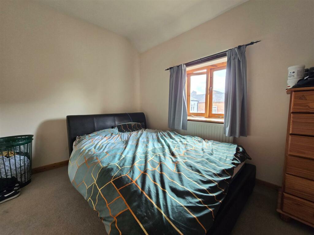 19 Market Street, Ashby