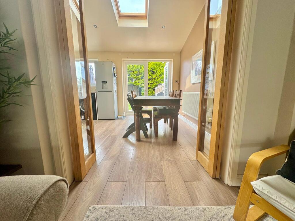 Lounge to Dining Area