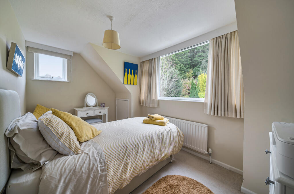 1374817-17-690352...