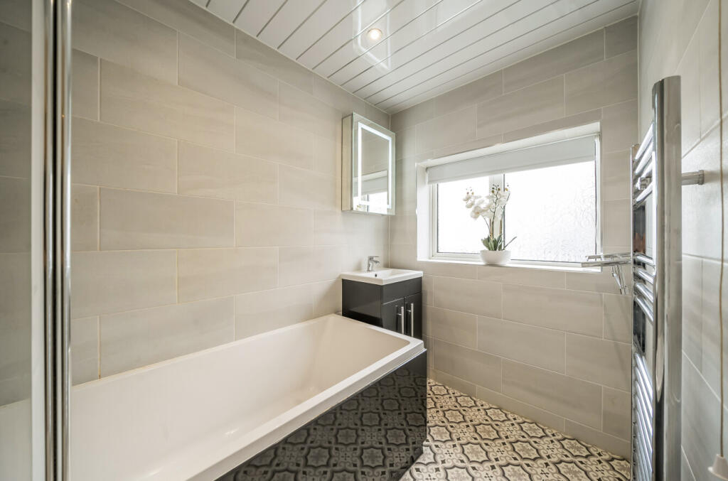 1345572-18-68b061...