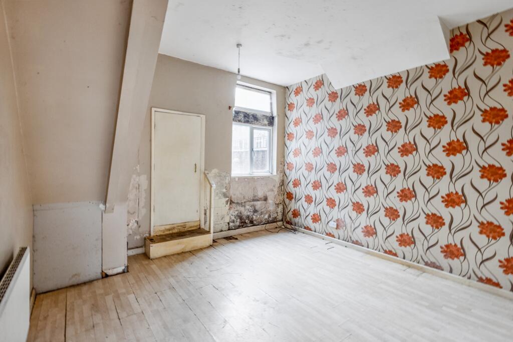 20251030042034  0248301 84cDs T202510301317.jpg