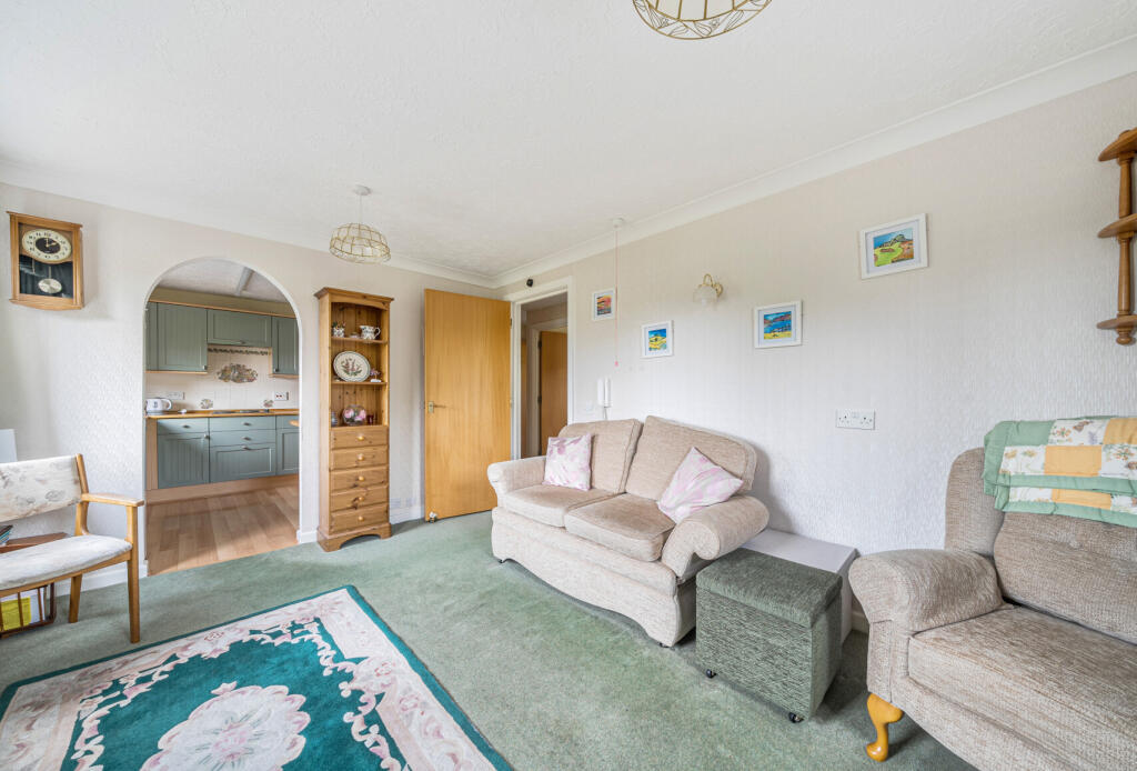 1328322-10-688a3f...