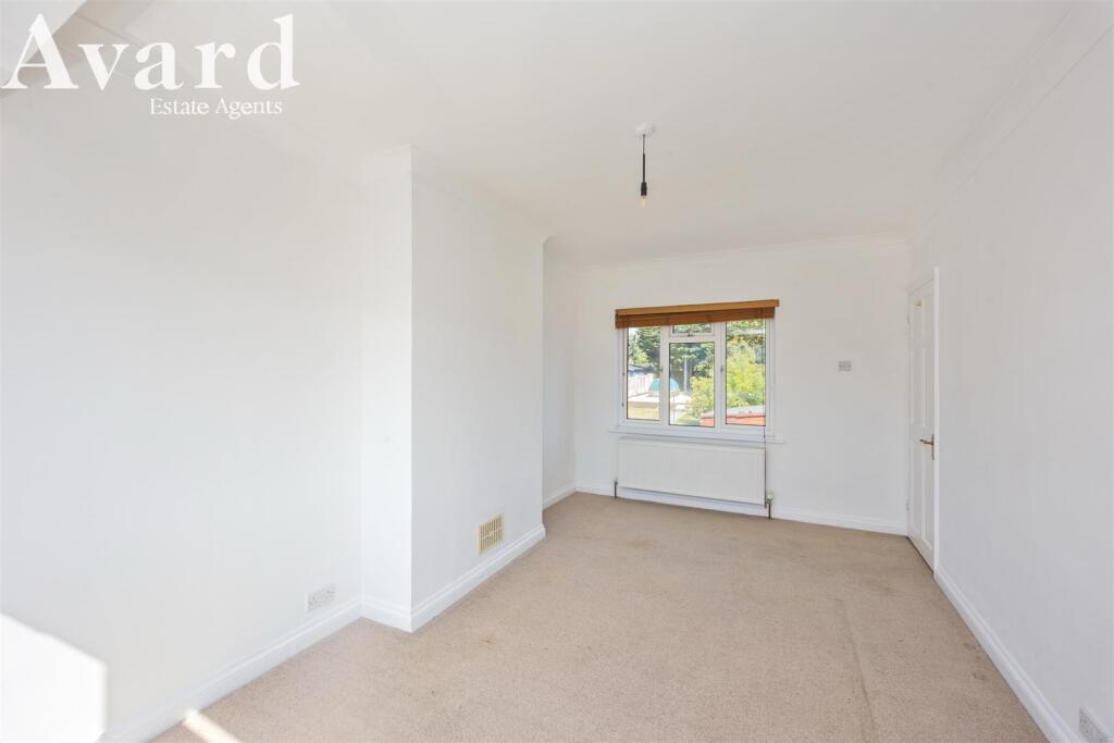 Tangmere Road, 9-002.jpg