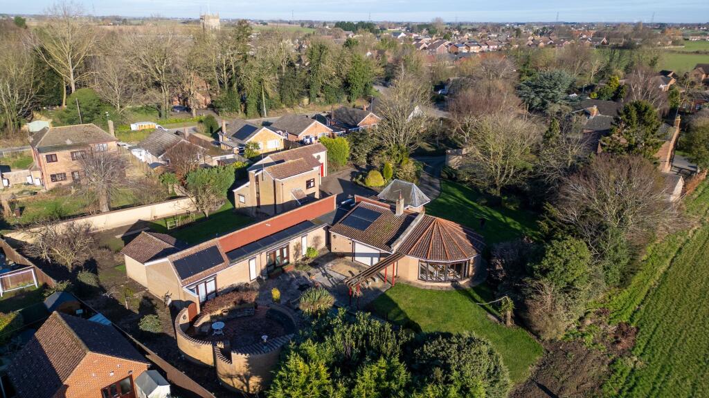 Church Gate, Whaplode, PE12