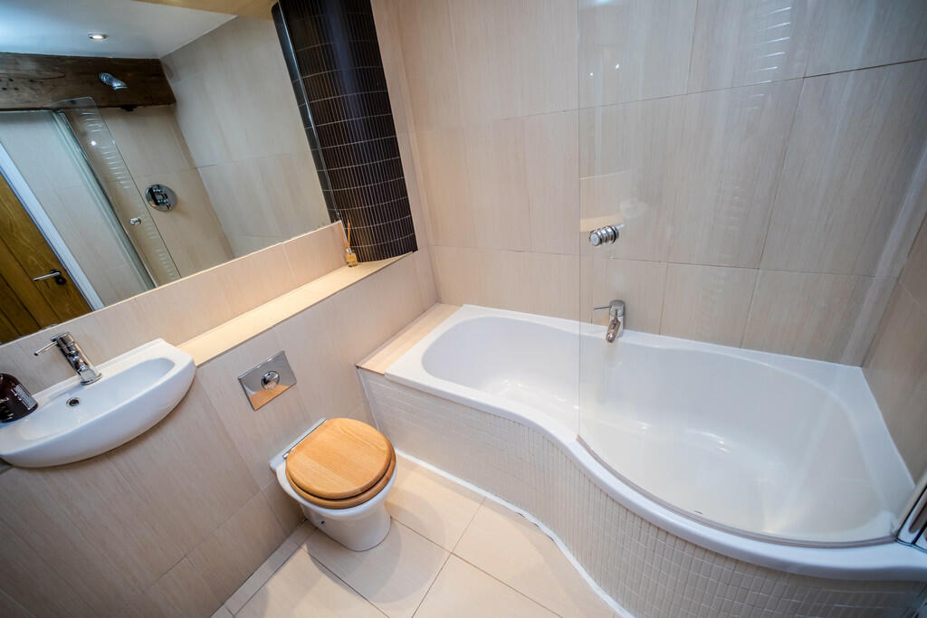 2TLHudds-270624-1...