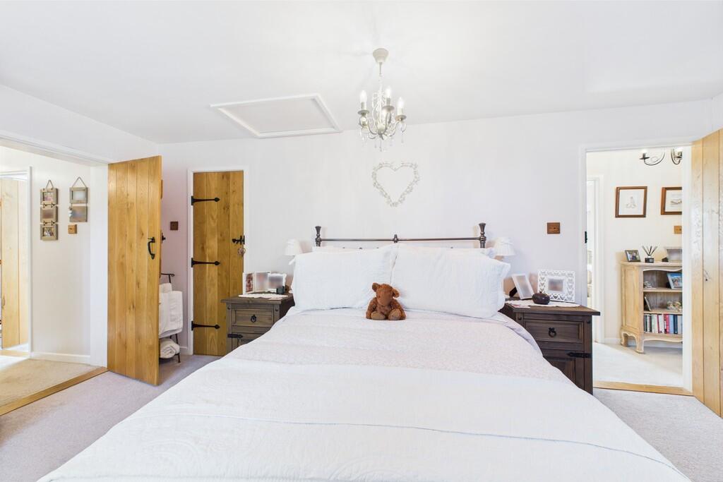 CAM01689G0-PR0465...