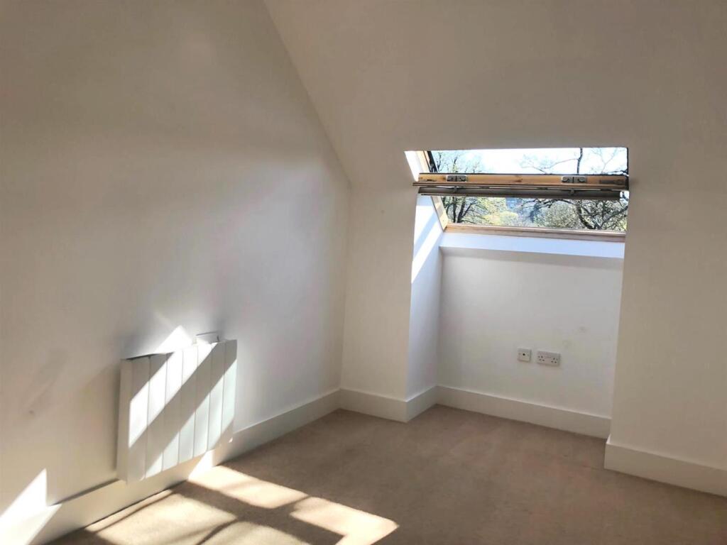 Bedroom2.jpg