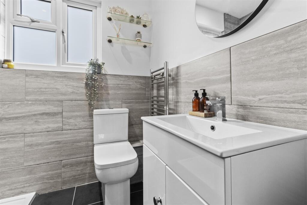 shower room.jpg
