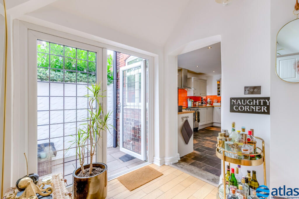 Dining Area/ Morning Room