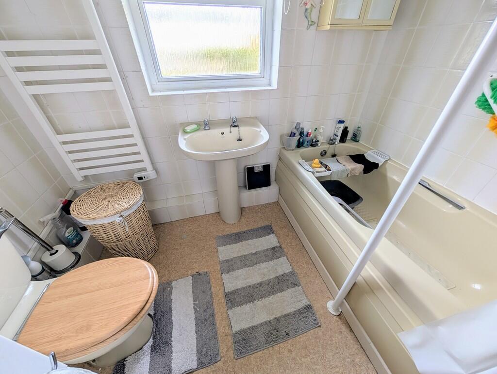 PXL_20251022_0855...