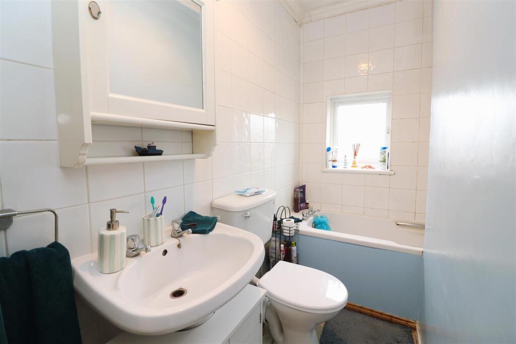 Bathroom / WC