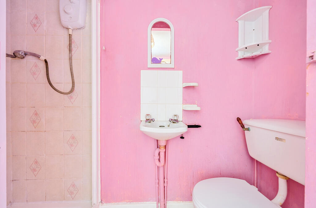 3-6819ce4e6f421-1...