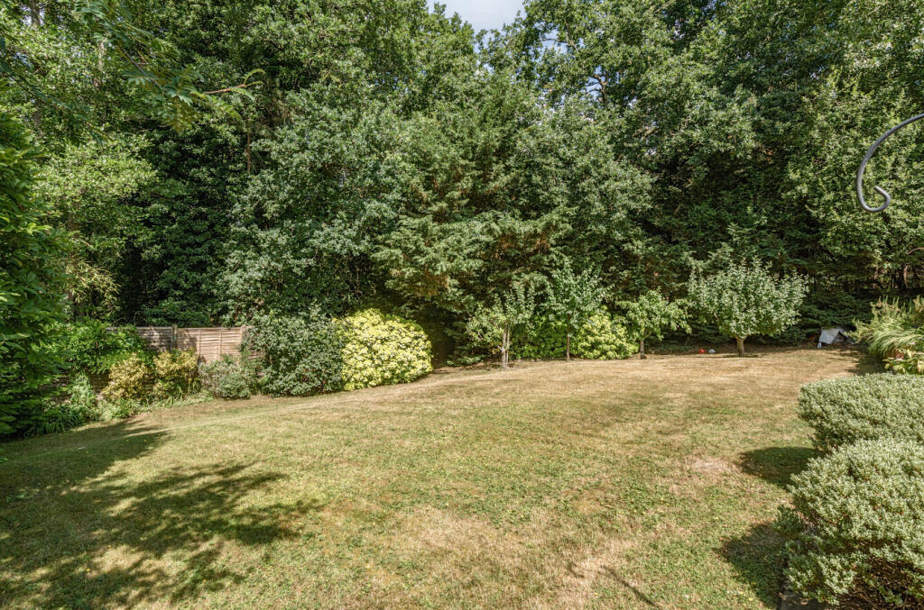 1318436-17-686401...