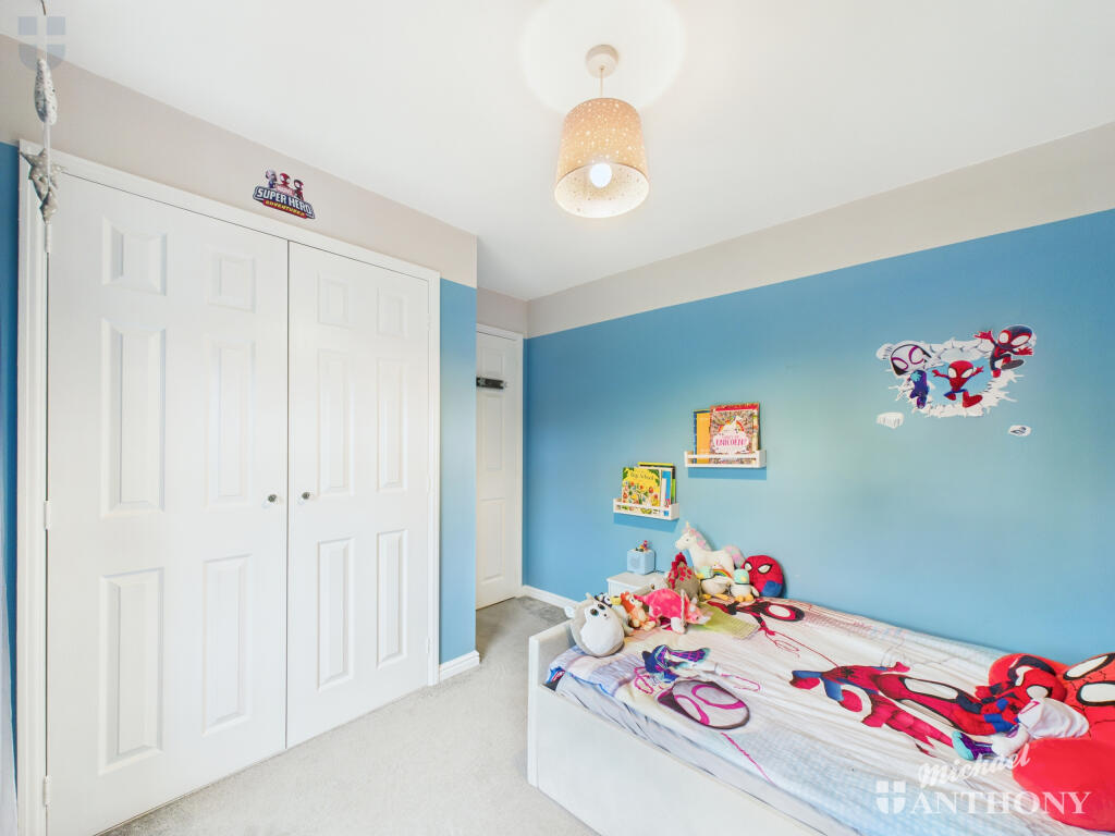 CAM03218G0-PR0798-STILL008