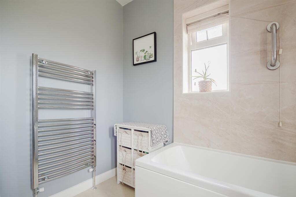 32 Oxford Square 14.jpg