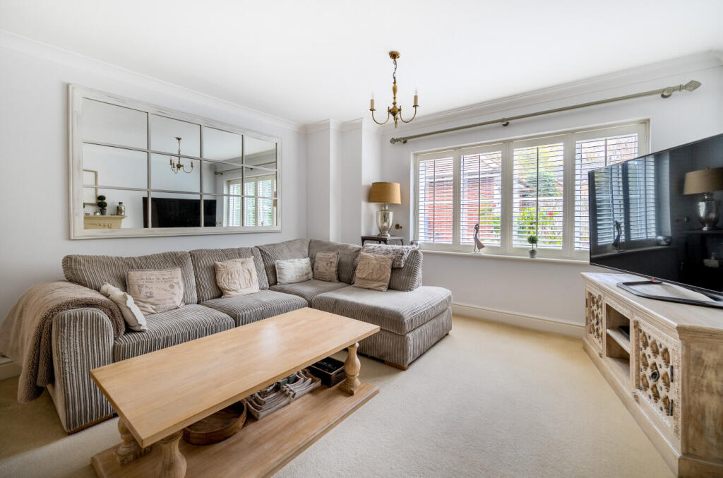 1386218-2-692d6de...