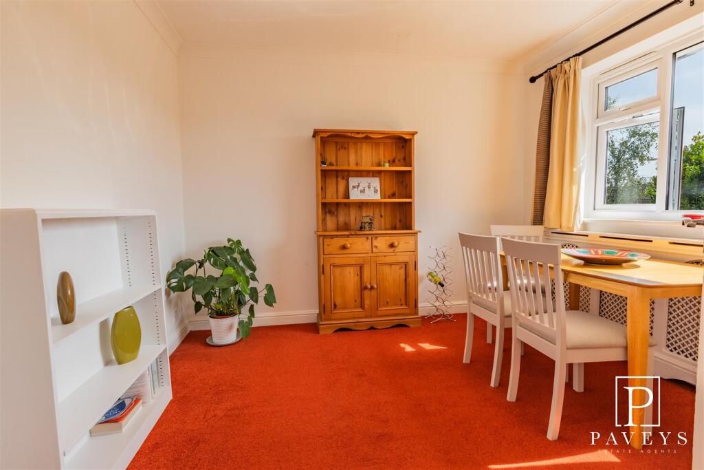 BEDROOM TWO / DINING ROOM
