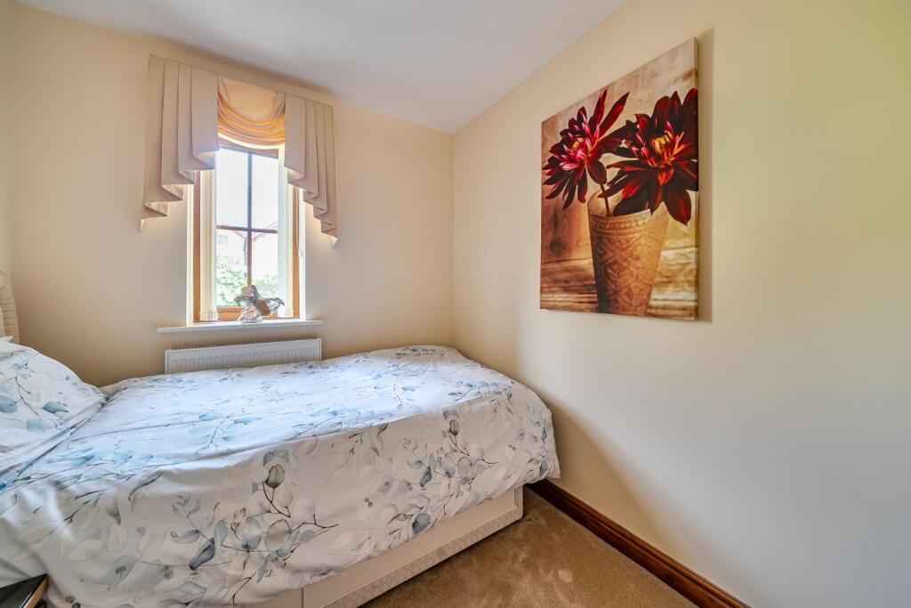 Bedroom 3 corner.jpg