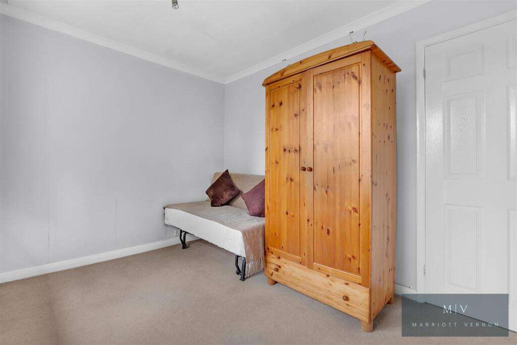 Bournefield Road 7 MV-5.jpg