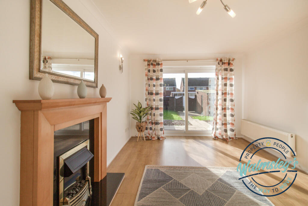 Sitting room to rear