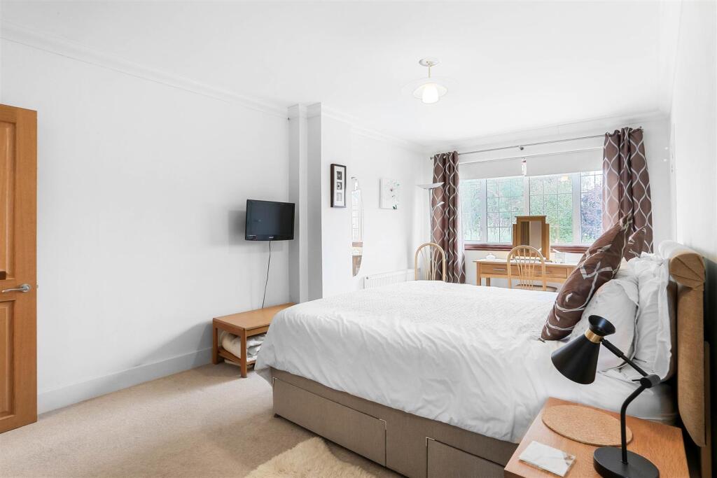 1548903635 -  WESTCOTT WAY, SM2 - 38.jpg