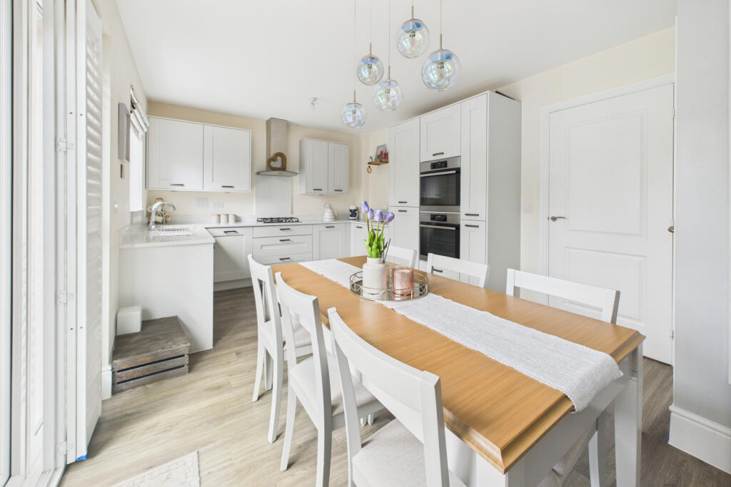 Kitchen / DIning Room