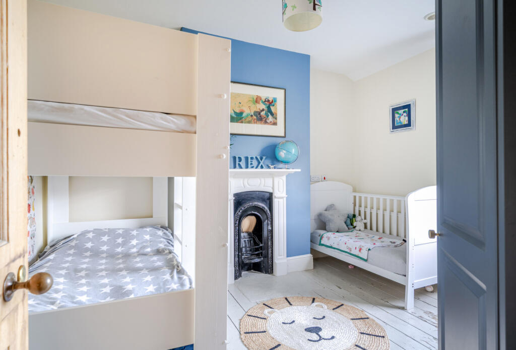 1359132-6-68d6600...