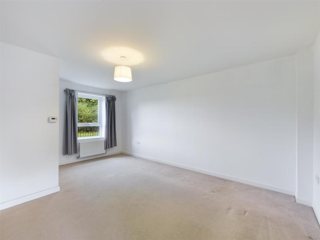 CAM00148P1-PR0132-STILL06.jpg