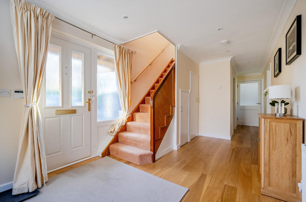 1384608-3-69203f2...