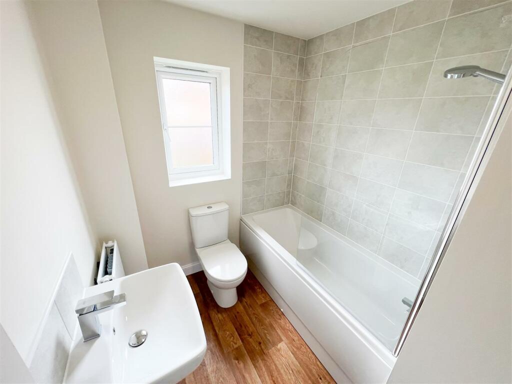 HOUSE BATHROOM