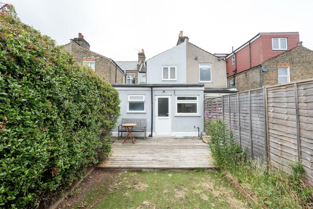 Carnarvon Road