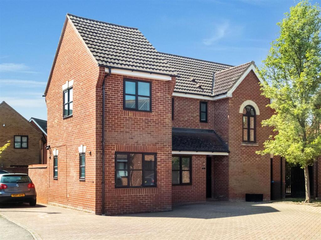 Extended StudyFamily room.jpg.JPG