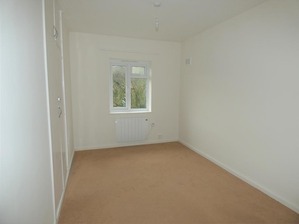 Pic 6 Bedroom Two.JPG