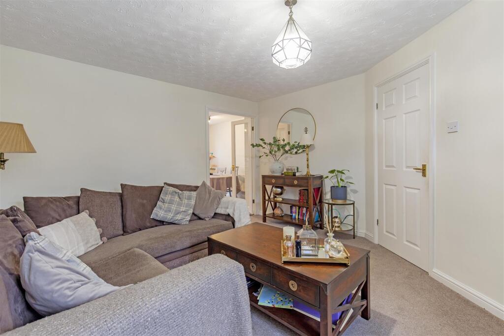 Reception Room 2.jpg