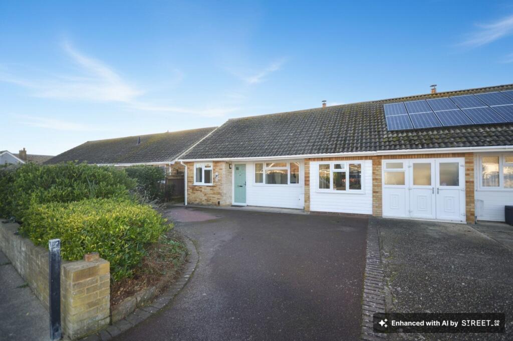 Leonard Road, Greatstone, TN28