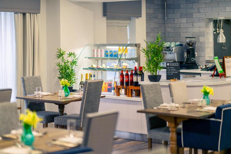 Bistro serving freshly prepared meals  