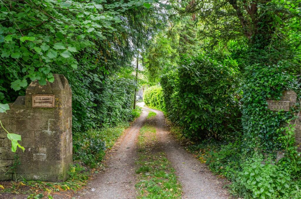 74484_Old-Glebe-House-Bussage  (5).jpg