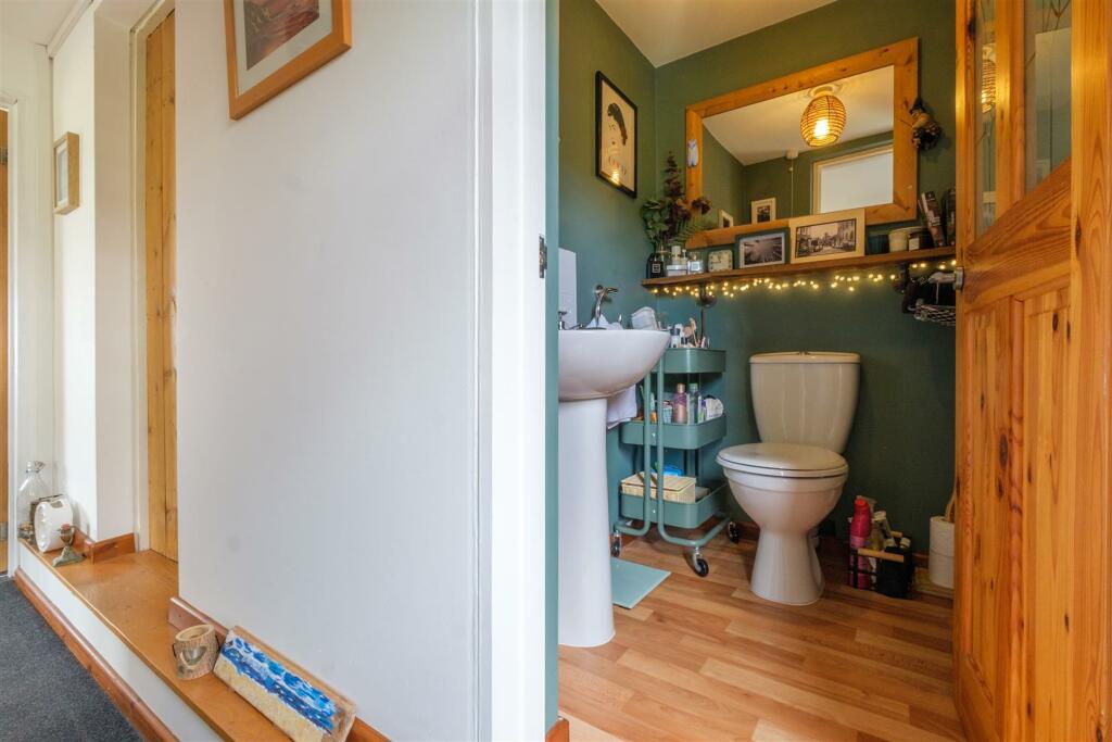 Parry Parrys Place-111.jpg