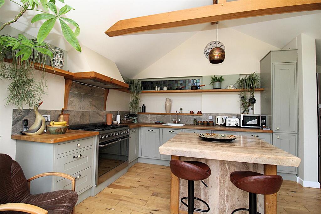 Kitchen/Breakfast Room