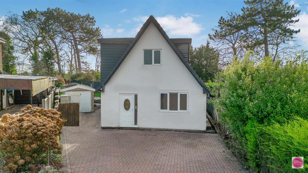 Moat Bank, Bretby (4).jpg