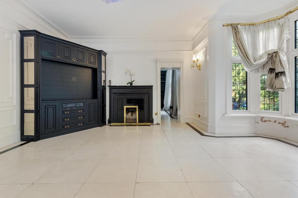 3 Encliffe Grove Ave, Sheffield 14_297.jpg