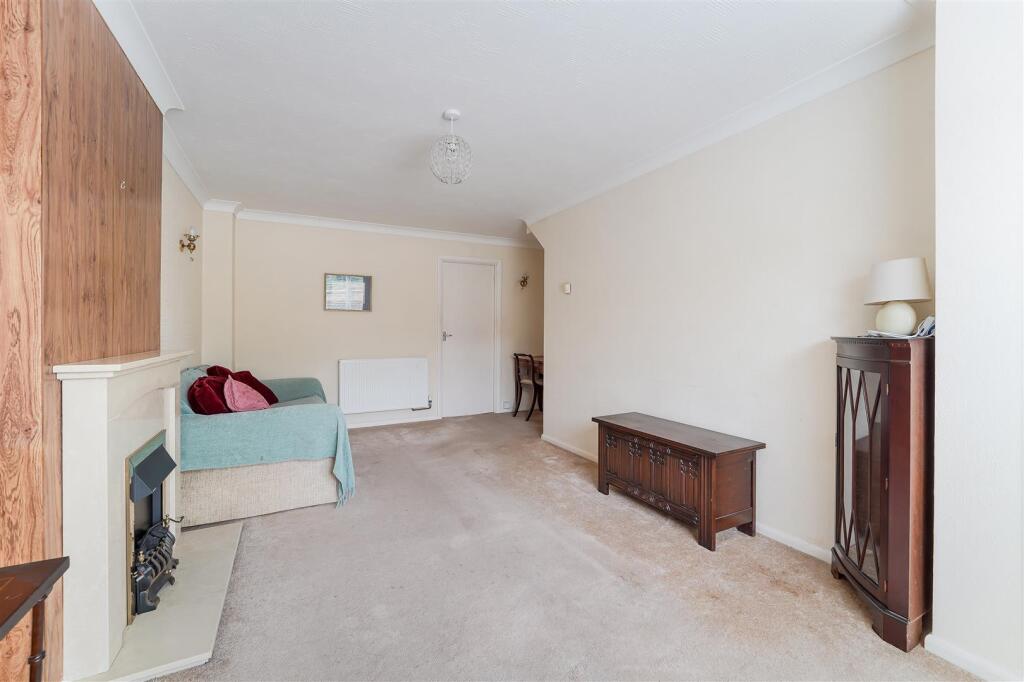 DIRDENE CLOSE (8).jpg