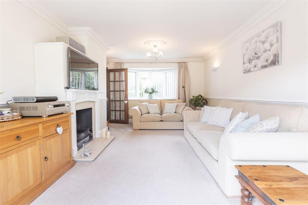 28 Lincolns Fi (3).jpg