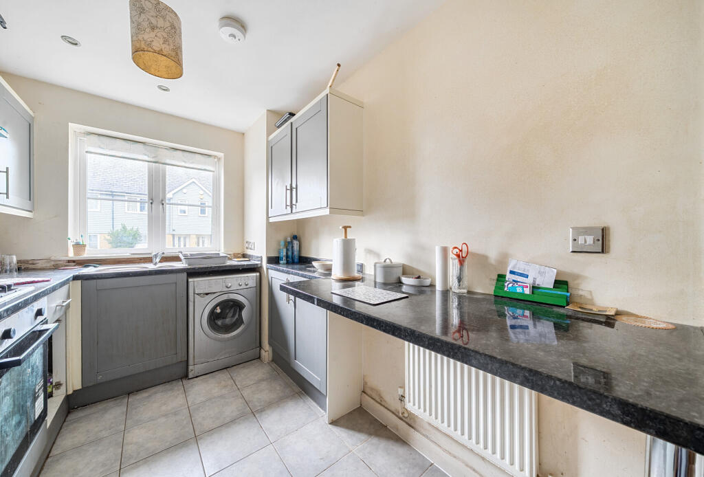 1304600-3-6843fcb...