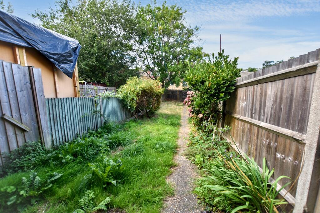 21 Athol Road, Erith, Kent, DA8 1PT